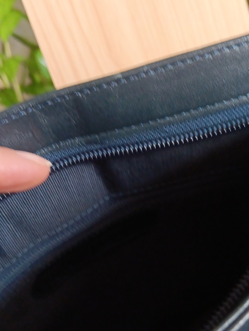 FS Original Leather Envelope Clutch with Gold Medallion Navy - Picture 2 of 5